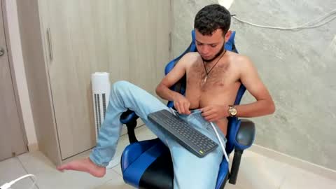 hot bad boy69 online show from 07-10-26, 08:55