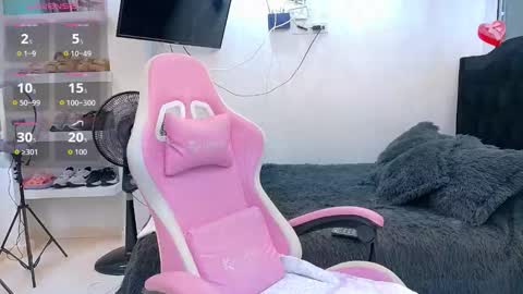 VALENTINA online show from 11-13-25, 08:30