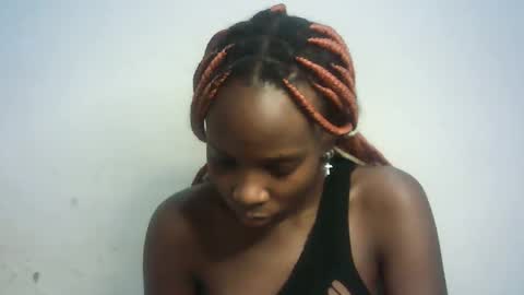 Snapshot of hot_berry2003 chatting on 01-19-25, 01:33 Millie online show from 01-19-25, 01:33