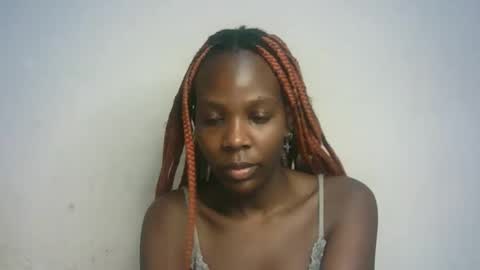 Snapshot of hot_berry2003 chatting on 01-26-25, 01:47 Millie online show from 01-26-25, 01:47