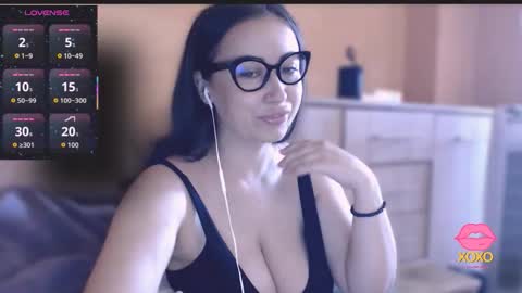 Snapshot of hot_big_ass chatting on 09-25-25, 10:41 v     online show from 09-25-25, 10:41