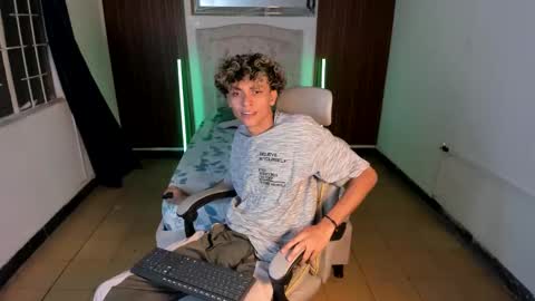 hot bunny online show from 11-16-25, 01:22