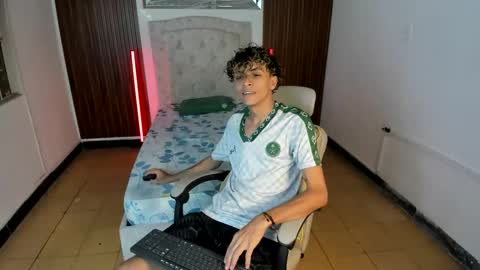 hot bunny online show from 11-17-25, 01:11