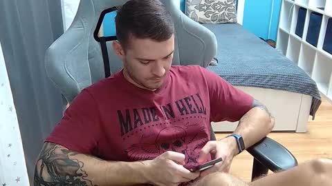 hot_cap_77 online show from 11-27-25, 05:04