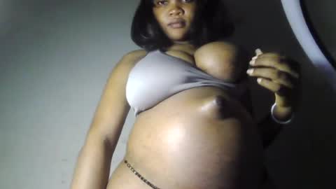 Snapshot of hot_choccoolate chatting on 07-24-26, 01:14 Zarah online show from 07-24-26, 01:14