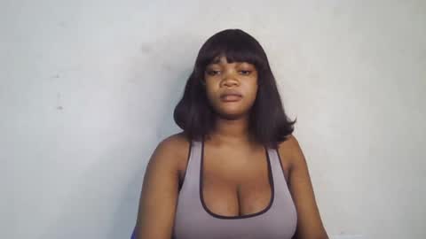 Snapshot of hot_choccoolate chatting on 07-26-26, 04:14 Zarah online show from 07-26-26, 04:14