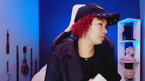 Snapshot of hot_chocolate_4u chatting on 12-17-25, 12:22 hot chocolate 4u online show from 12-17-25, 12:22