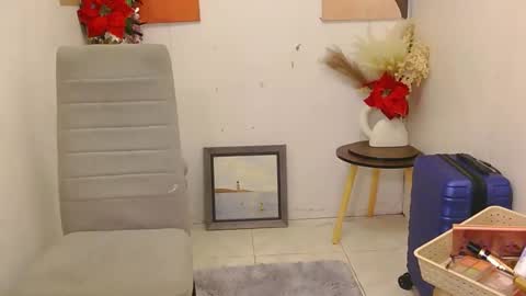 DANIELA online show from 11-24-25, 11:43