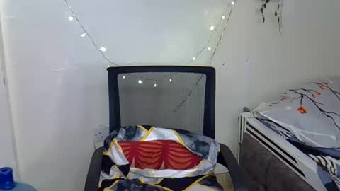 Snapshot of hot_dayne chatting on 11-29-25, 09:01 hot_dayne online show from 11-29-25, 09:01