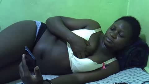 Snapshot of hot_girlly chatting on 09-15-25, 06:30 hot_girlly online show from 09-15-25, 06:30