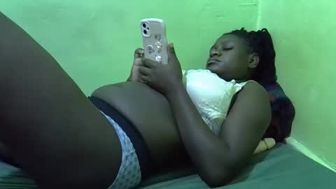 hot_girlly online show from 12-22-25, 05:15