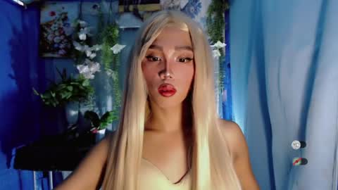 Khianna online show from 04-26-26, 05:27