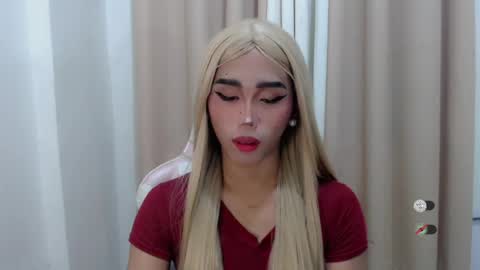 Snapshot of hot_khianna chatting on 06-29-26, 12:49 Khianna online show from 06-29-26, 12:49