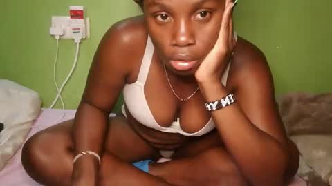 hot_latifah online show from 11-06-25, 01:17