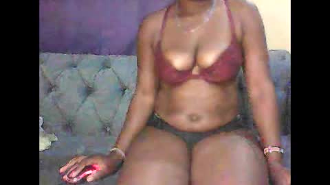 hot_latifah online show from 04-21-26, 01:53