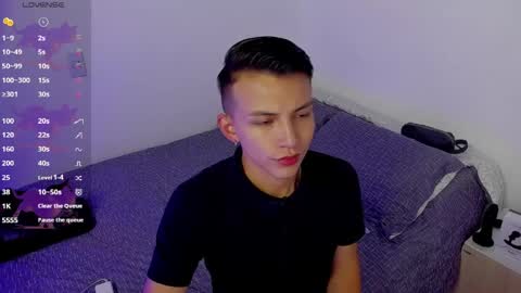 Alejandro online show from 05-06-26, 02:29