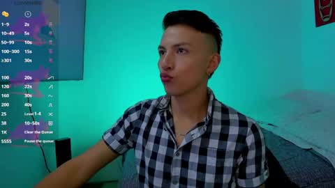 Alejandro online show from 05-14-26, 01:34