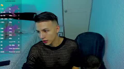 Snapshot of hot_latin_temptation chatting on 05-23-26, 01:44 Alejandro online show from 05-23-26, 01:44