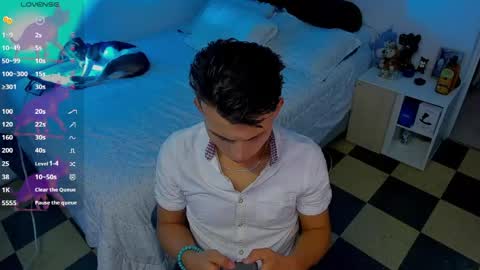 Snapshot of hot_latin_temptation chatting on 05-30-26, 12:30 Alejandro online show from 05-30-26, 12:30