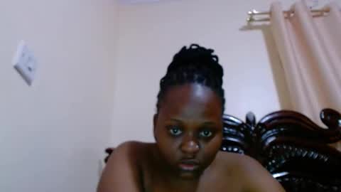Snapshot of hot_linahh chatting on 10-13-25, 11:27 Linah online show from 10-13-25, 11:27