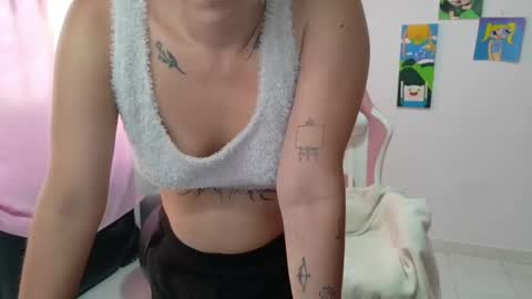 Mia online show from 03-19-26, 03:49