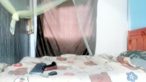 hot_moxie online show from 11-14-25, 04:22