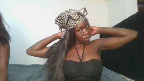 Hot petite online show from 04-08-26, 09:04