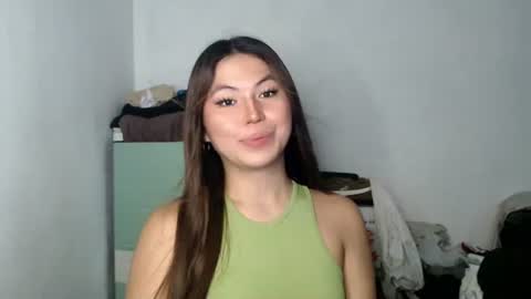 Nikki  online show from 04-28-26, 09:31