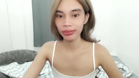 Snapshot of hot_princess143 chatting on 11-25-25, 12:32 Ninna online show from 11-25-25, 12:32