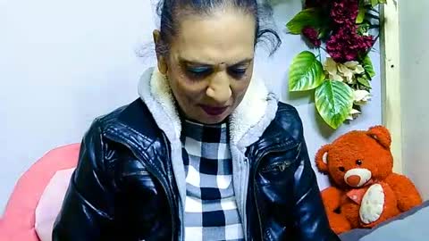Snapshot of hot_queen58 chatting on 06-16-26, 05:32 hot queen online show from 06-16-26, 05:32