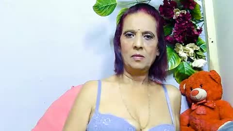 Snapshot of hot_queen58 chatting on 06-24-26, 05:12 hot queen online show from 06-24-26, 05:12