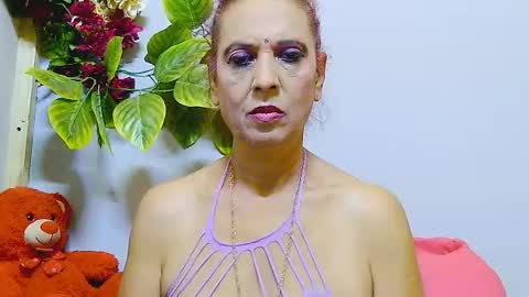 Snapshot of hot_queen58 chatting on 07-19-26, 07:23 hot queen online show from 07-19-26, 07:23