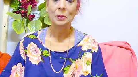 Snapshot of hot_queen58 chatting on 07-21-26, 05:43 hot queen online show from 07-21-26, 05:43
