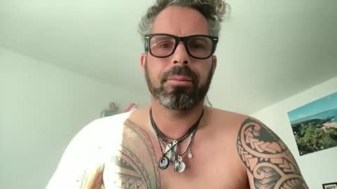 Snapshot of hot_sex83 chatting on 11-28-25, 09:56 letmedoo2 online show from 11-28-25, 09:56