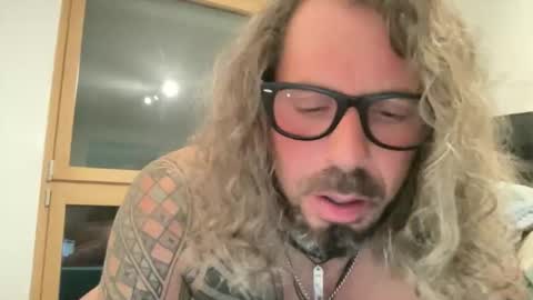 letmedoo2 online show from 02-08-26, 09:51