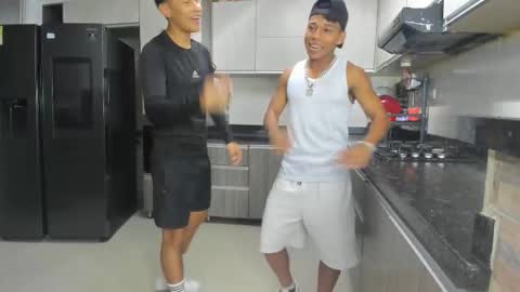 Snapshot of hot_sexmature chatting on 10-10-25, 10:53 Vanesa Oliver and Andrew online show from 10-10-25, 10:53