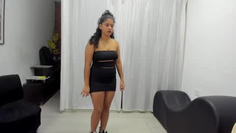 Snapshot of hot_sexmature chatting on 04-08-26, 11:32 Vanesa Oliver and Andrew online show from 04-08-26, 11:32