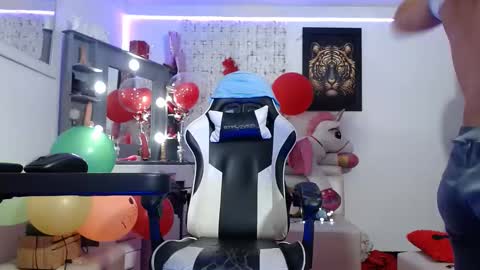 hot sexy bunny online show from 03-08-25, 12:41