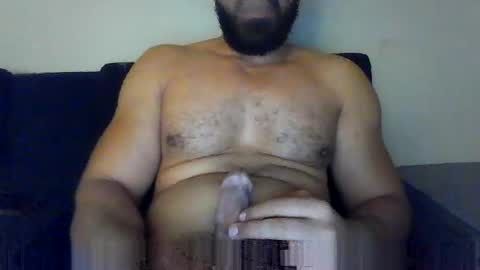 Snapshot of hot_sexy_man_in_the_van chatting on 10-31-25, 02:56 hot_sexy_man_in_the_van online show from 10-31-25, 02:56