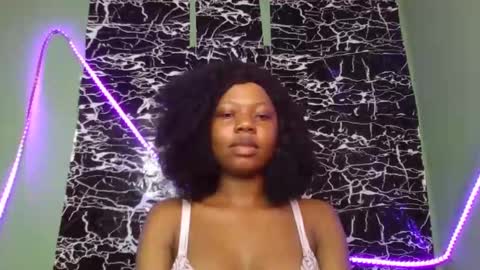 Stella online show from 01-26-25, 06:37