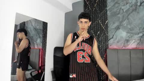 Hot Summer Boy online show from 03-09-26, 11:36