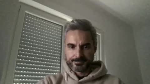 Snapshot of hot_sun_hot chatting on 10-31-25, 10:27 hot_sun_hot online show from 10-31-25, 10:27