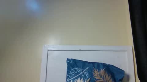 Snapshot of hot_velvet2 chatting on 01-06-26, 05:05 hot_velvet2 online show from 01-06-26, 05:05