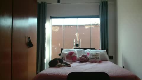 Snapshot of hot_wiffe chatting on 09-23-25, 10:07 couple without tabus online show from 09-23-25, 10:07