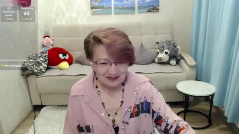 Sofia online show from 05-17-26, 01:18
