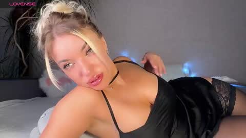 Alika online show from 10-05-25, 02:32