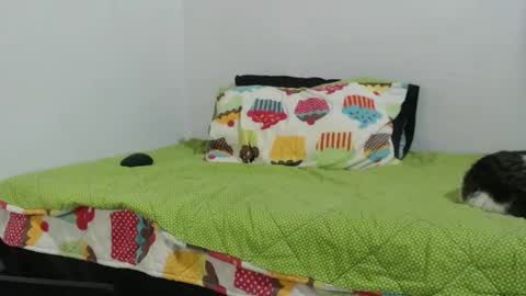 Hot and PowerHOPE U MISS ME online show from 01-14-25, 03:43