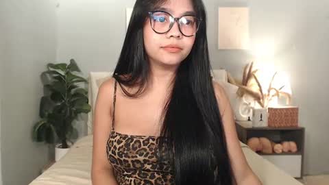 hotasian_gabby69 online show from 08-06-26, 01:51