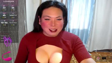 Snapshot of hotasian_mama chatting on 10-22-25, 07:41 Grace online show from 10-22-25, 07:41