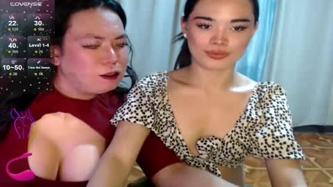 Snapshot of hotasian_mama chatting on 10-23-25, 07:29 Grace online show from 10-23-25, 07:29